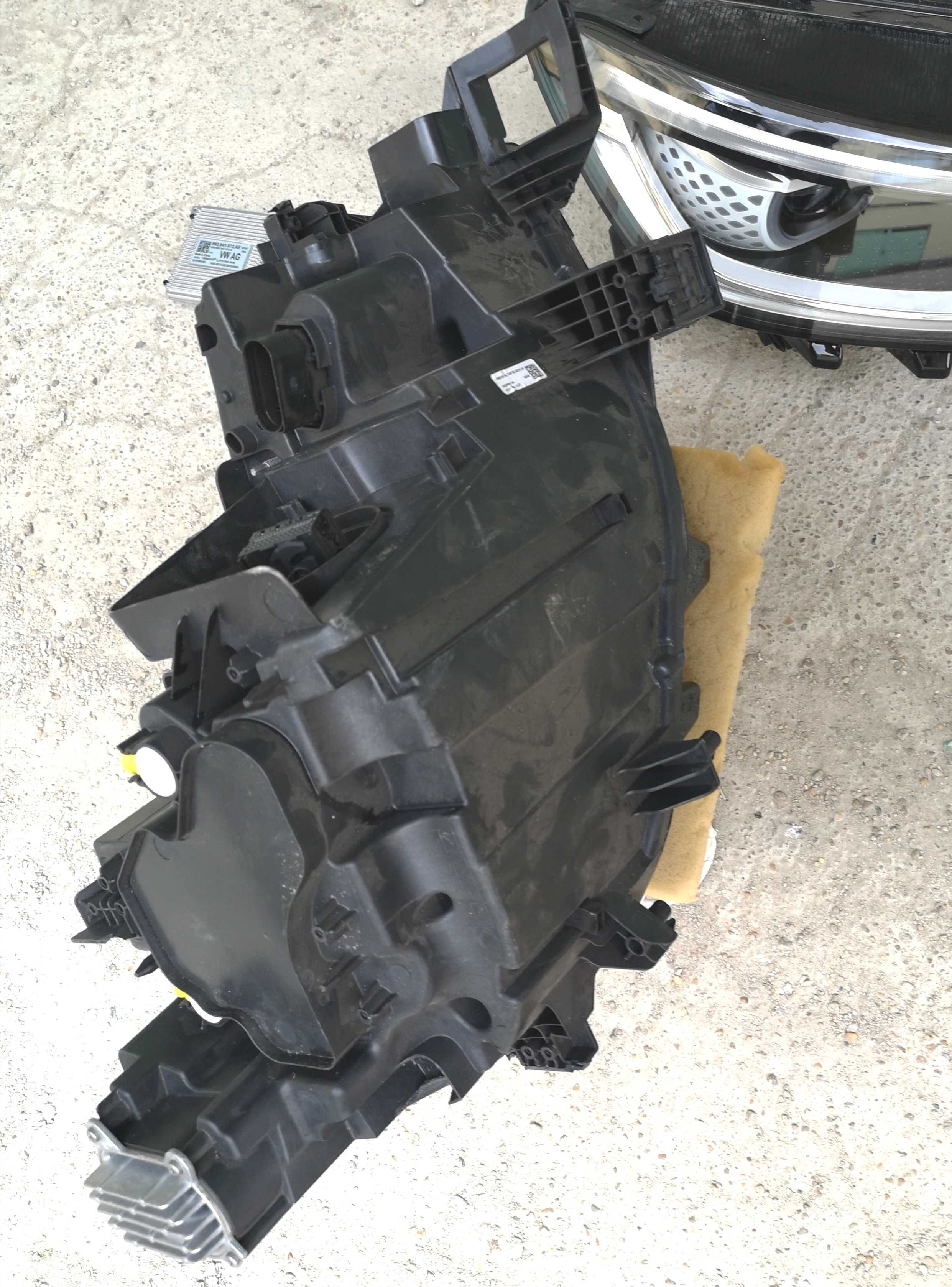 Оригинални фарове Vw ID4 Full Led Matrix