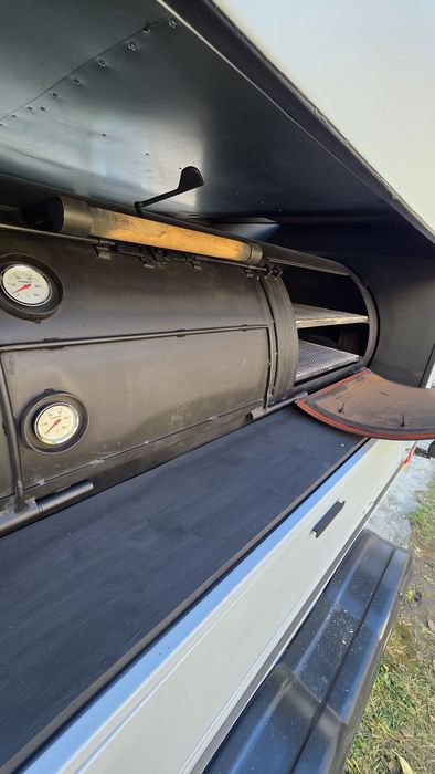 Grill, BBQ, street food, gratar, food truck, remorca