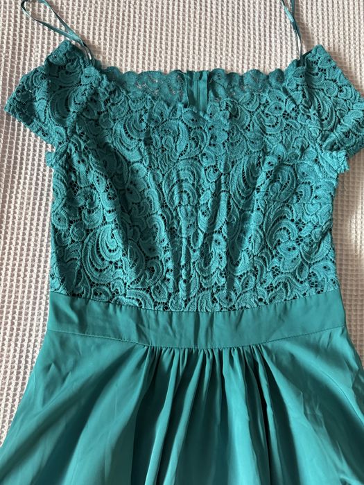 Детска рокля с дантела