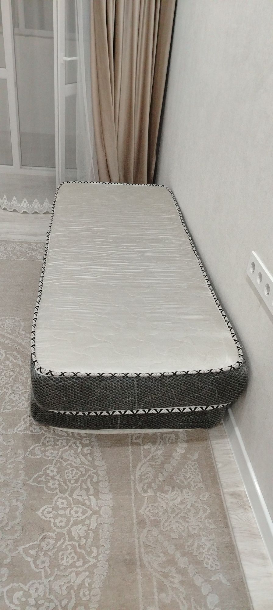 Продам матрас 1 сп кровати