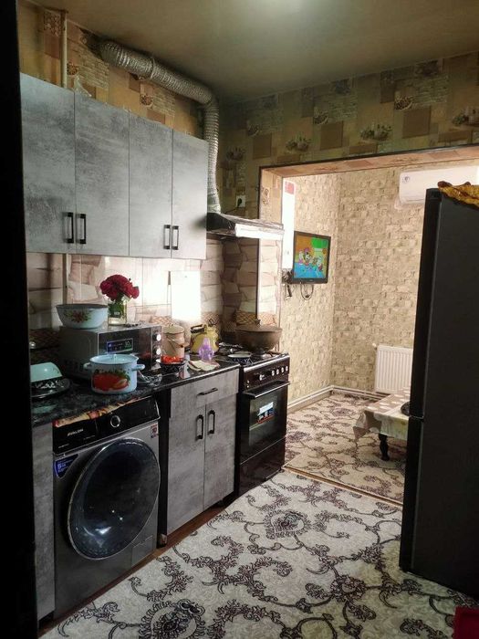 Ғазалкент шаҳри, Мармар кўчасида жойлашган, 4/4/3 хонадон сотилади.