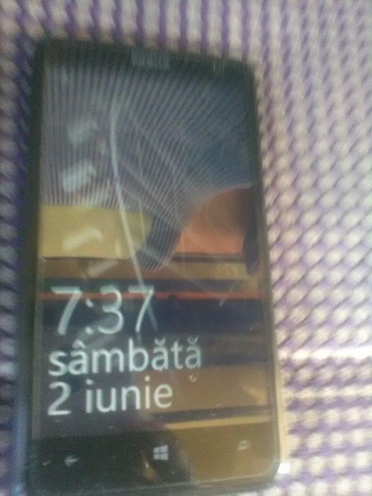 Nokia Lumia 625 si cablu de date