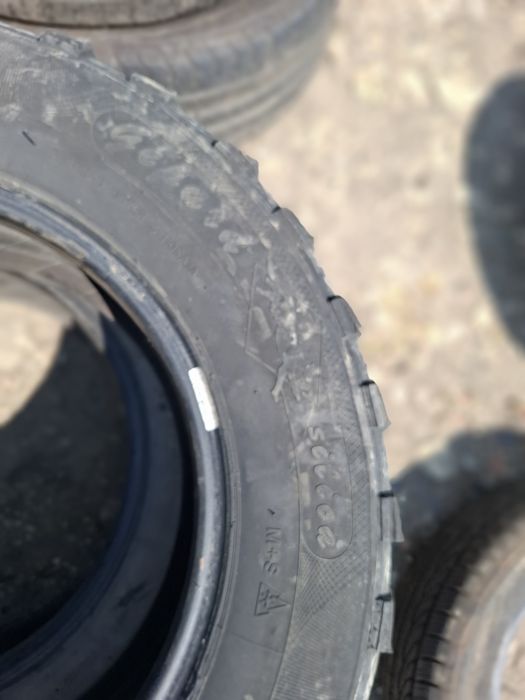 Vand 2 anvelope 215 70 16 bune fara defecte dot 2020