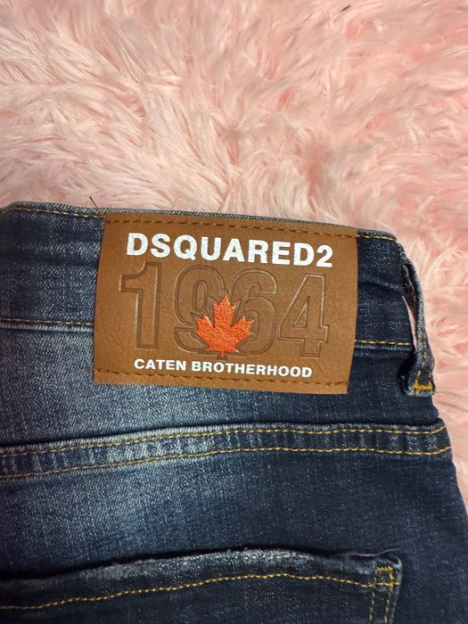Мъжки дънки на DSquared2