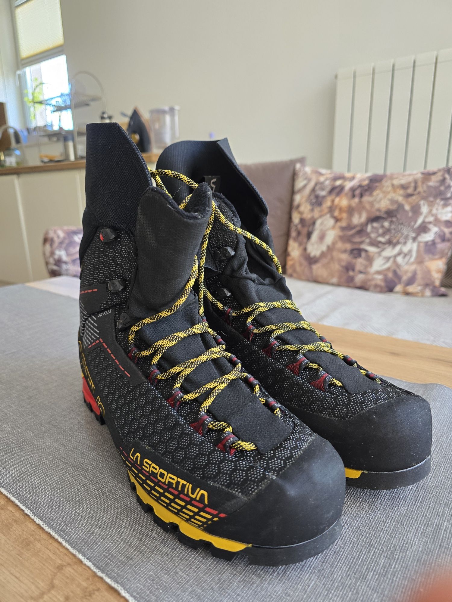 LA SPORTIVA Обувки Trango Pro Gtx 45