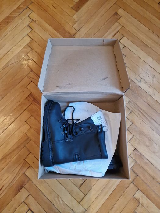 Ghete militare negre din piele naturală, mărimea 40.5