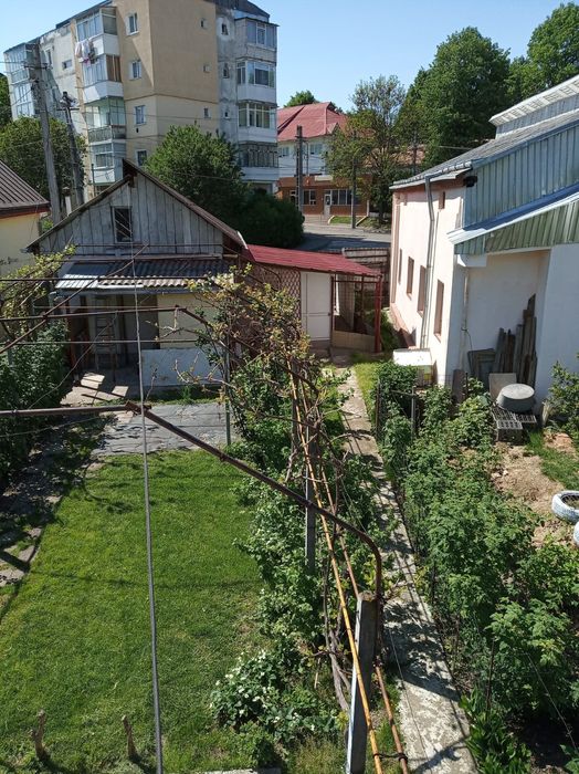 Proprietate in zonă centrală - Roman