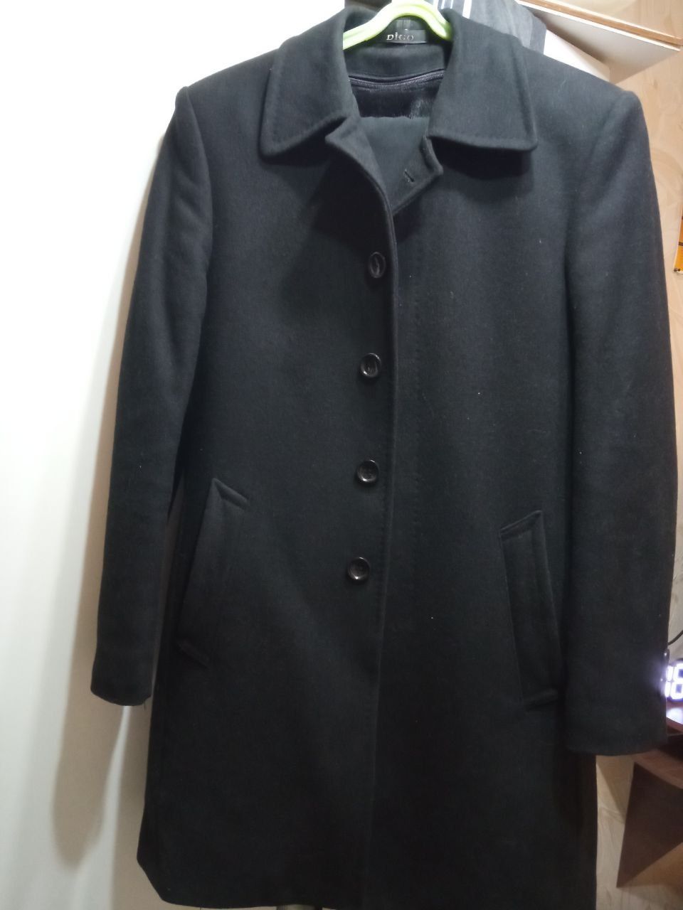 Продается пальто мужское 42 размер