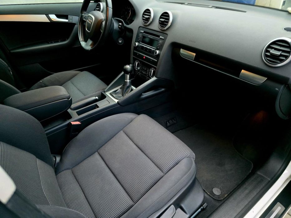 Audi A3 S-line 1.8 TFSI 160 Cp Led Bi-xenon recent adusă