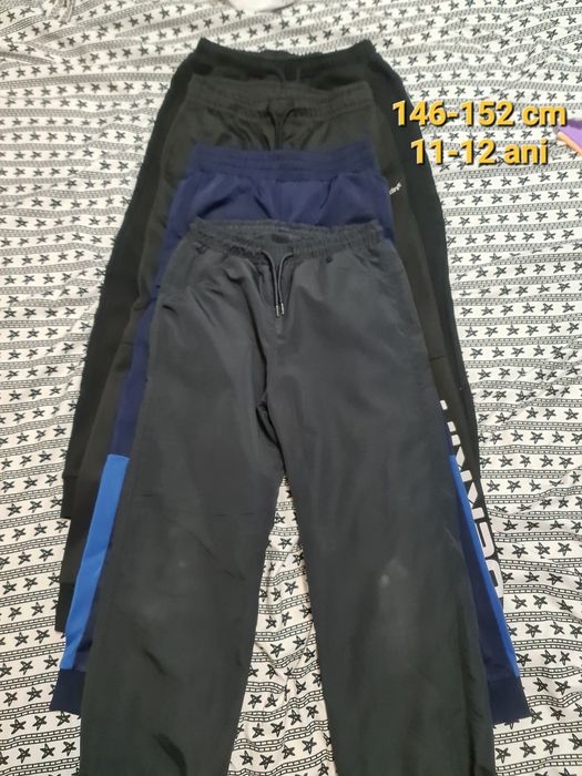 Vand pantaloni cu masura intre 134-140;140-146;146-152