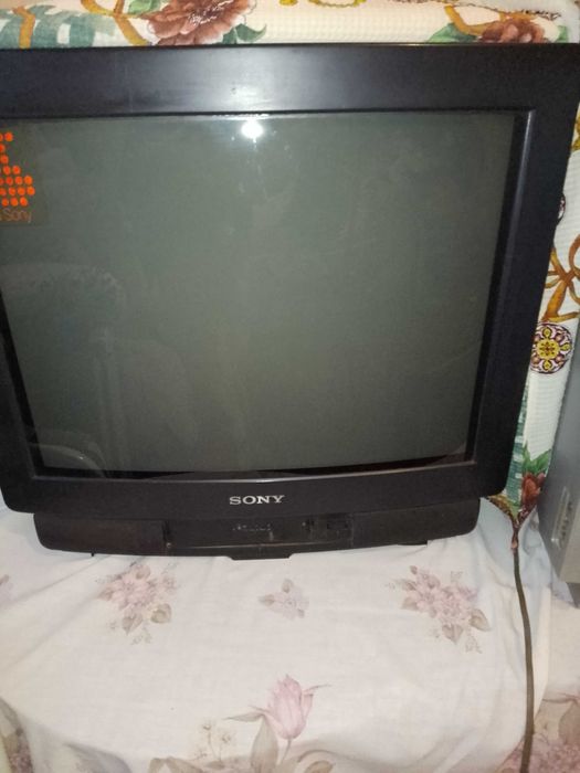 Продавам телевизори