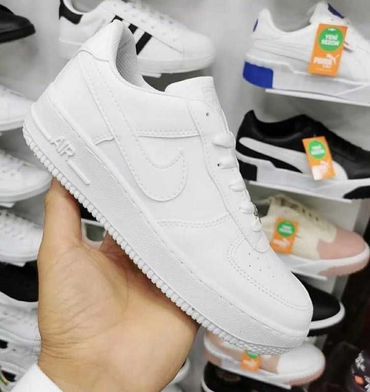 Дамски Сникърси Nike Air Force 1