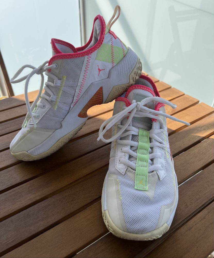 Обувки NIKE Air Jordan One Take 2