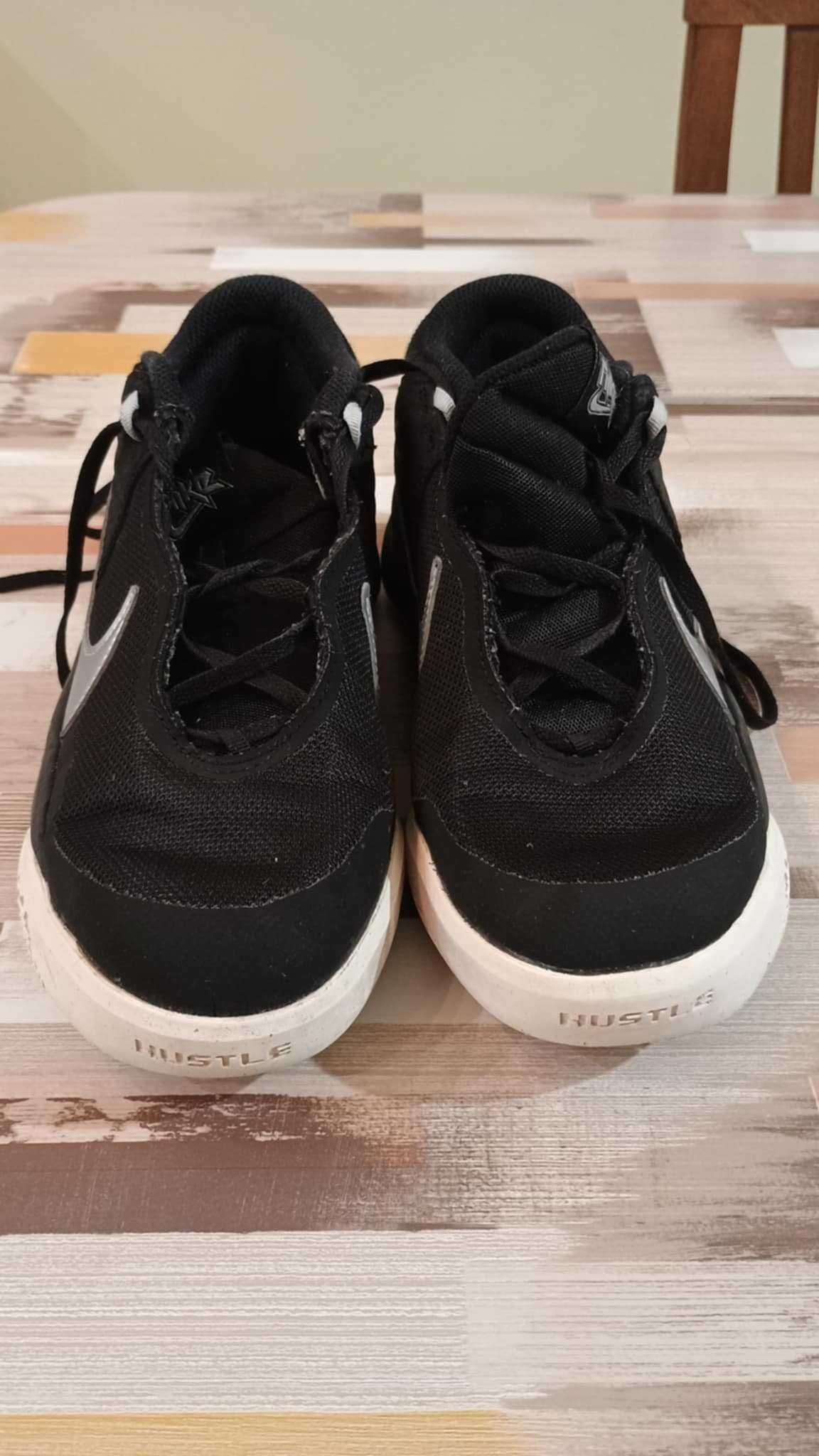 Спортни маратонки Nike