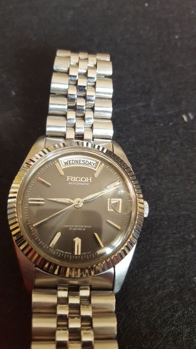 Часовник RICOH automatic
