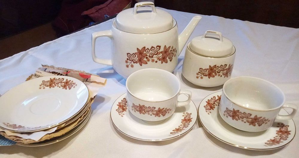 Чаен български сервиз соц