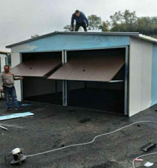 Garaje auto modulare pe structura metalica si panouri sandwich
