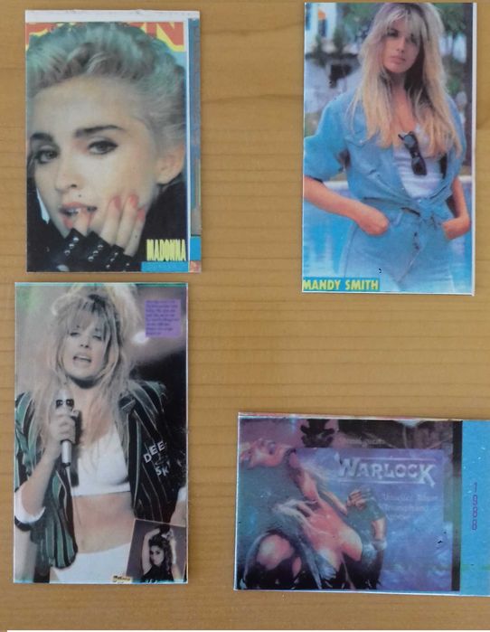 Календарчета и картички на певци и актьори