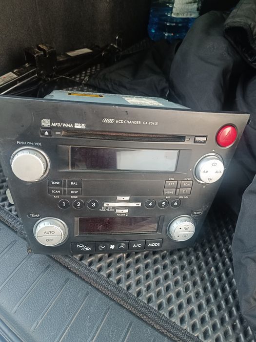 Штатная магнитола Subaru Outback