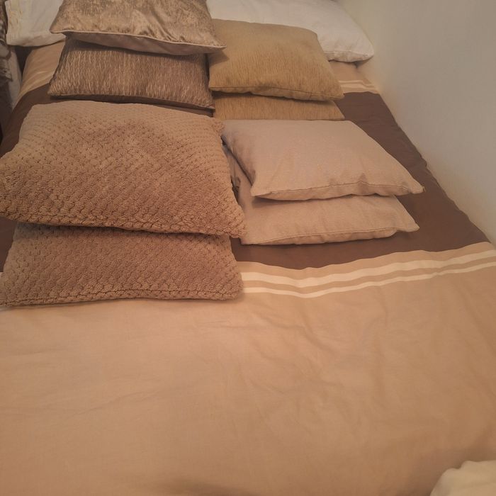 Perne crem maro frumoase