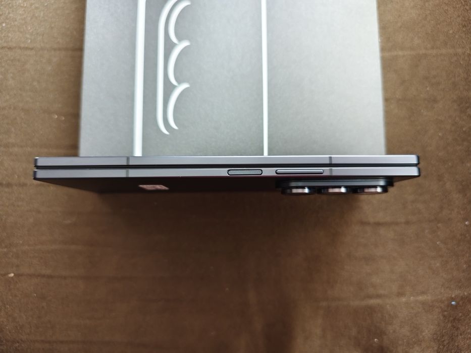 Samsung ZFold 7 12/256 нов с 3г. гаранция