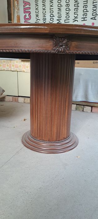 Стол сотилади. Холати яхши.