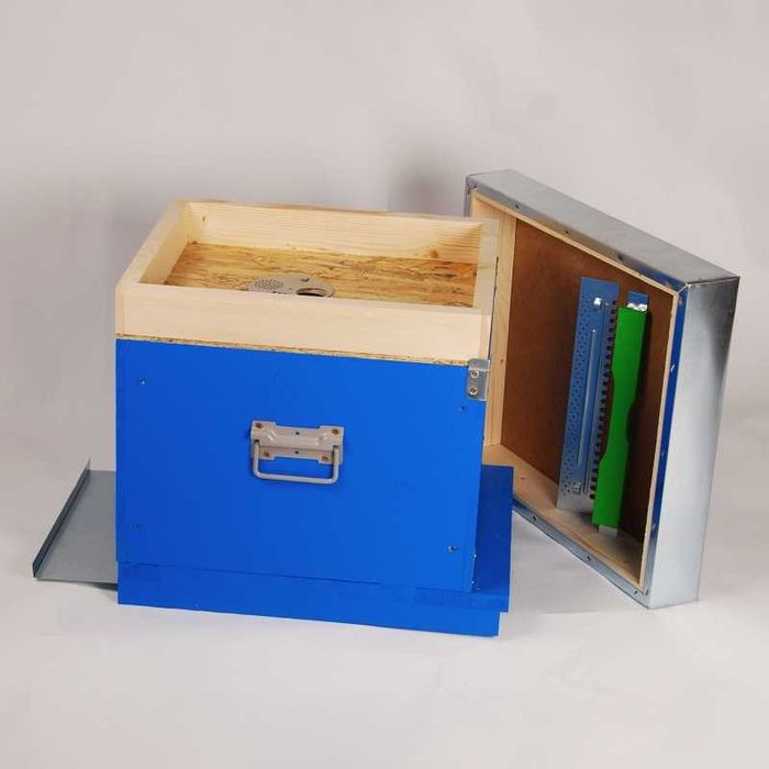 Vand stupi ( lazi ) de albine complete 12 rame nou