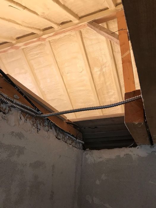 Izolatii spuma poliuretanica celulă închisă sau deschisă