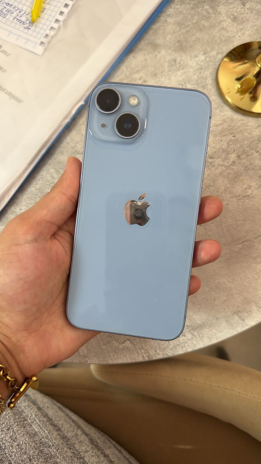 iPhone 14 256gb.
