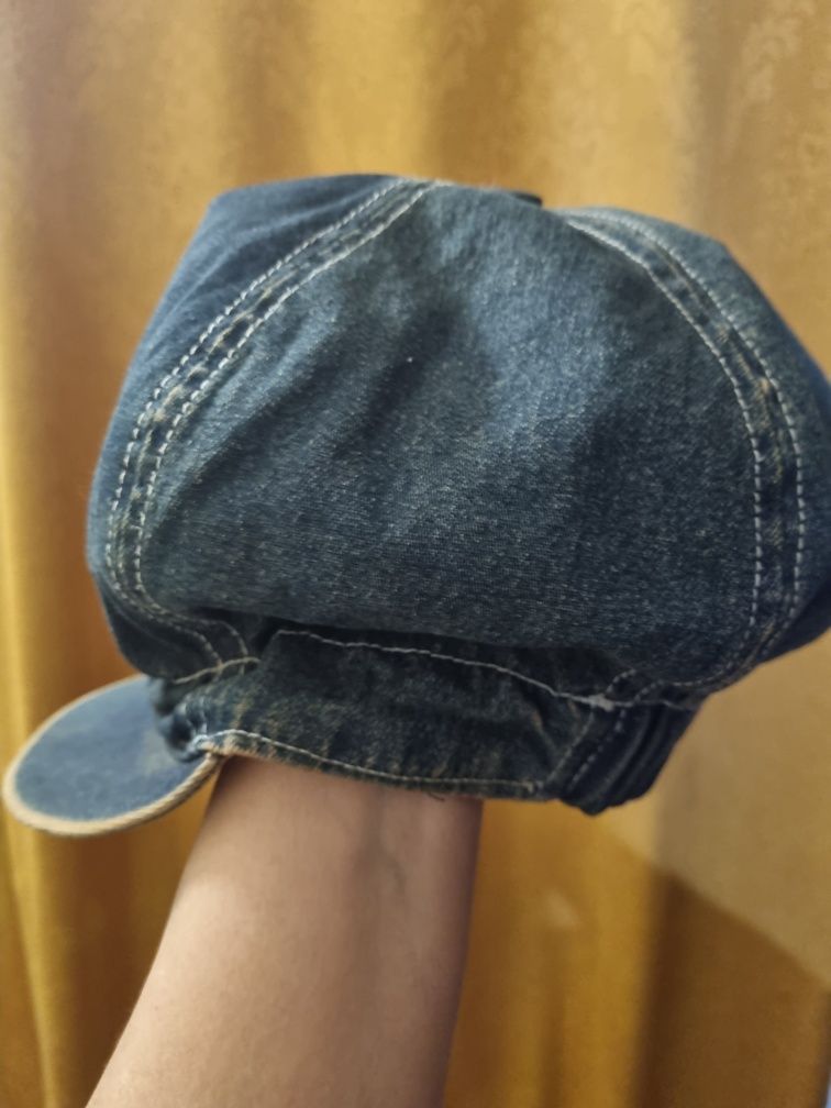 Кепка джинсовая продам, б/у