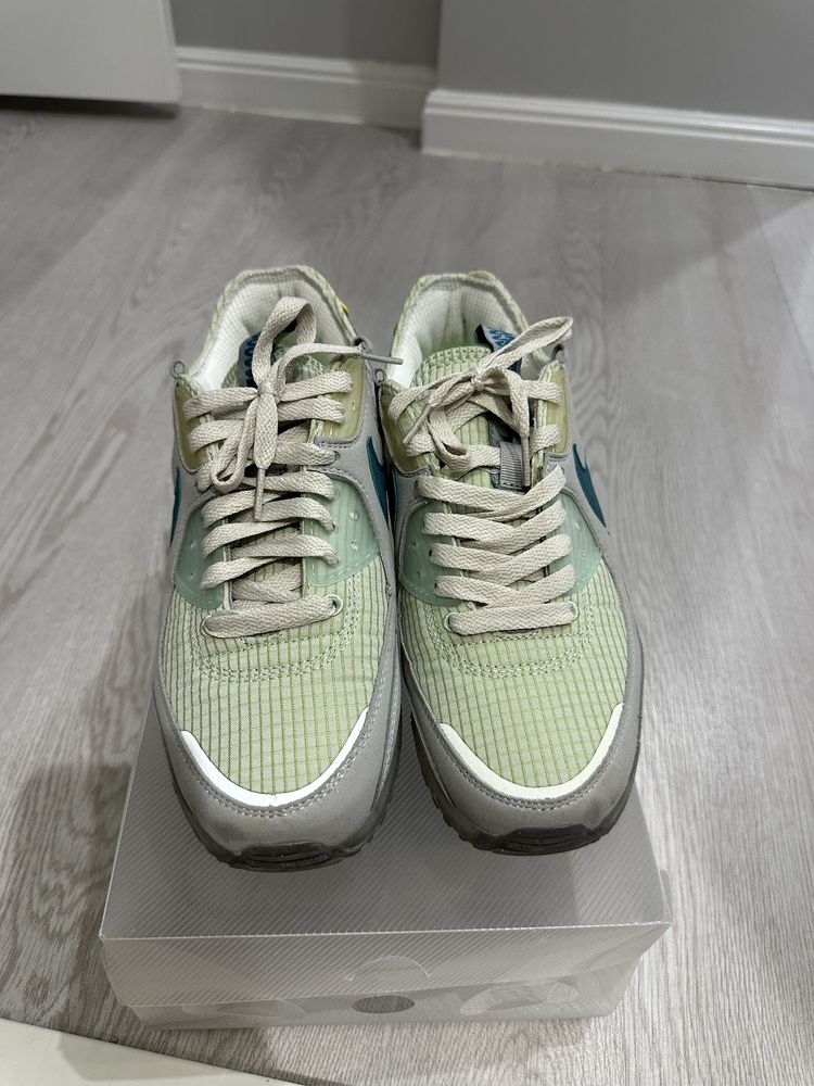 Кроссовки Nike 40р в очень хорошем качестве