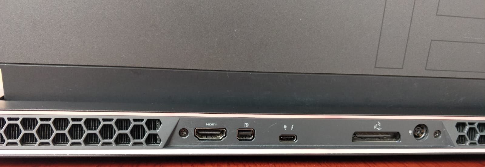 игровой ноутбук от компании DELL Alienware M15 R3