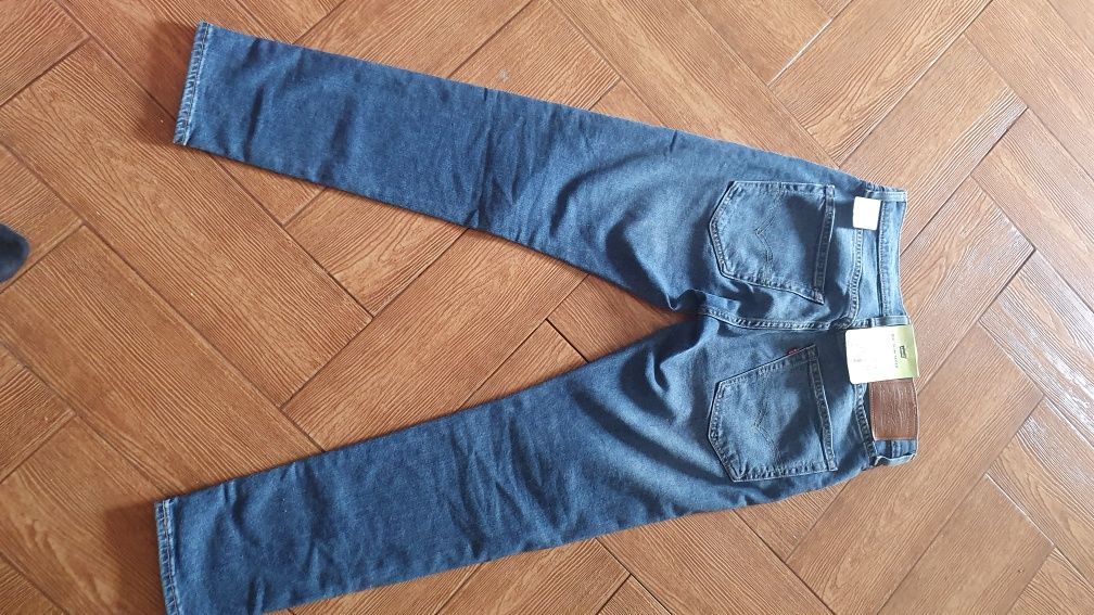 Blugi  Levis 512 slim taper