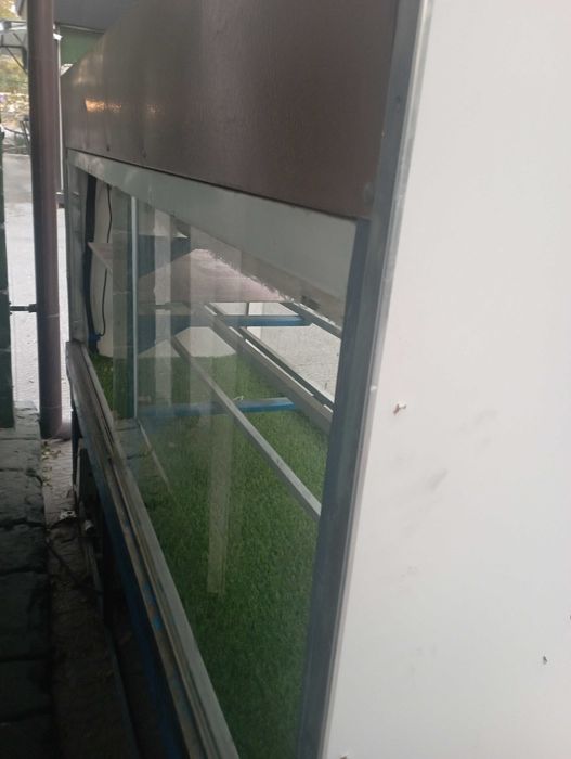 Витрина холодильник