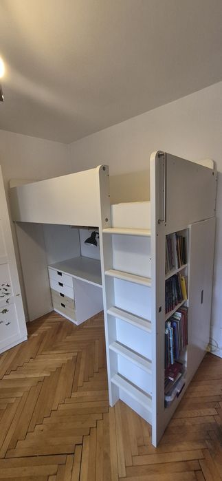 Pat supraetajat IKEA cu birou si dulap - saltea inclusa