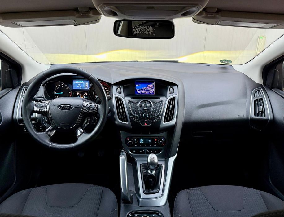 Ford Focus 3 / 1.6 TDCI / Navi / Jante R19