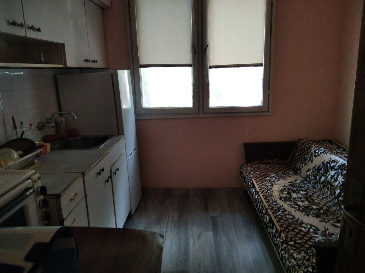 Дава се под наем Тристаен апартамент в Кърджали, Веселчане - 75 кв.м за 178.5 € - Снимка #5