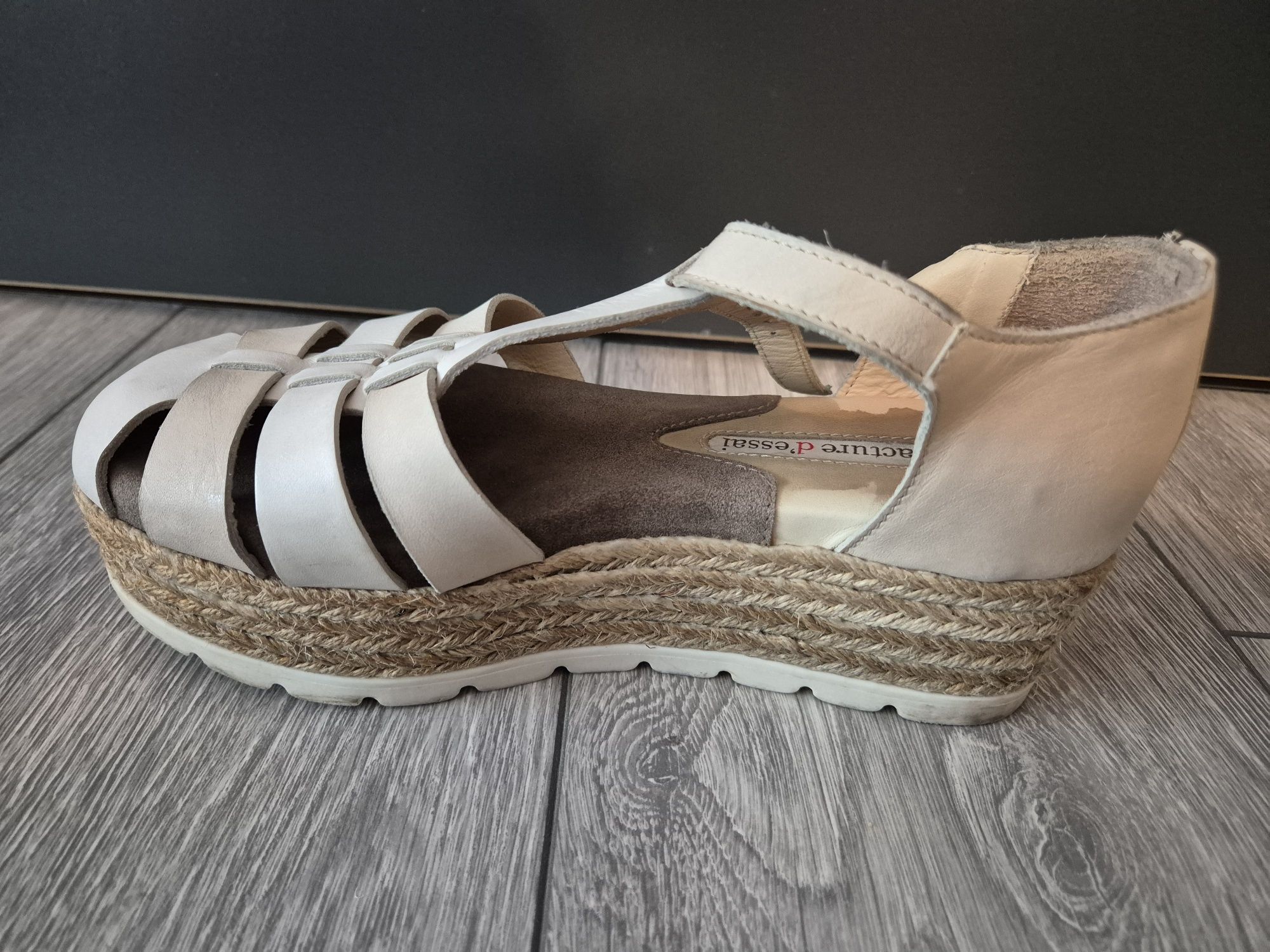 Sandale piele marimea 37