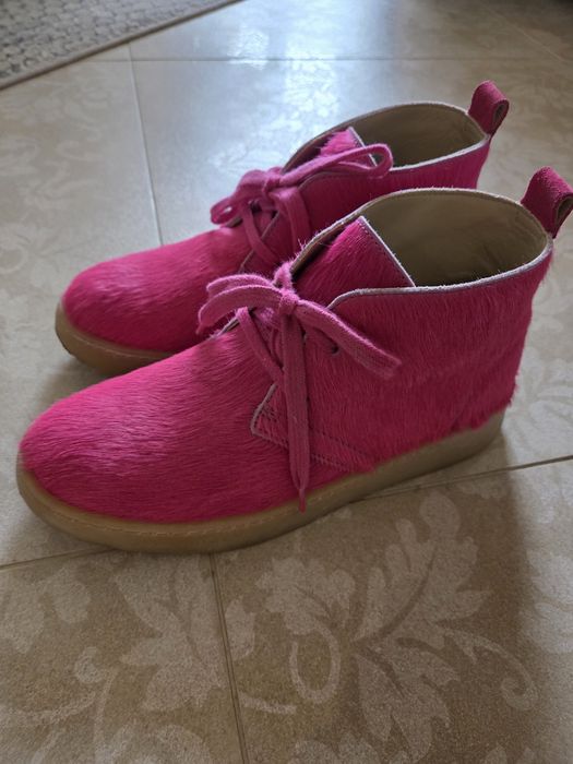 Zara-Clarks боти