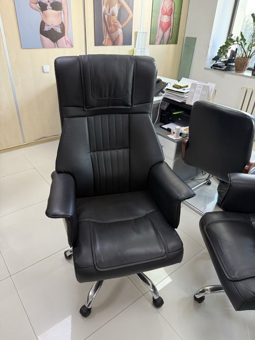 Офисный стул б/у