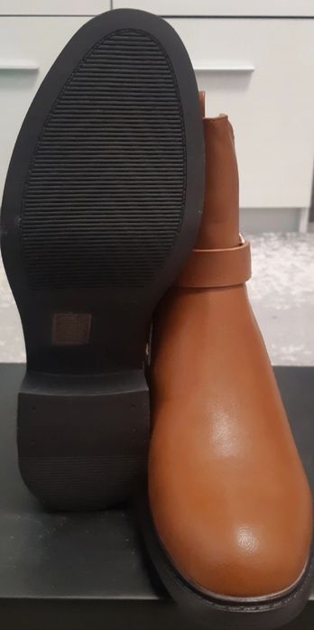 Ghete din piele ecologica noi