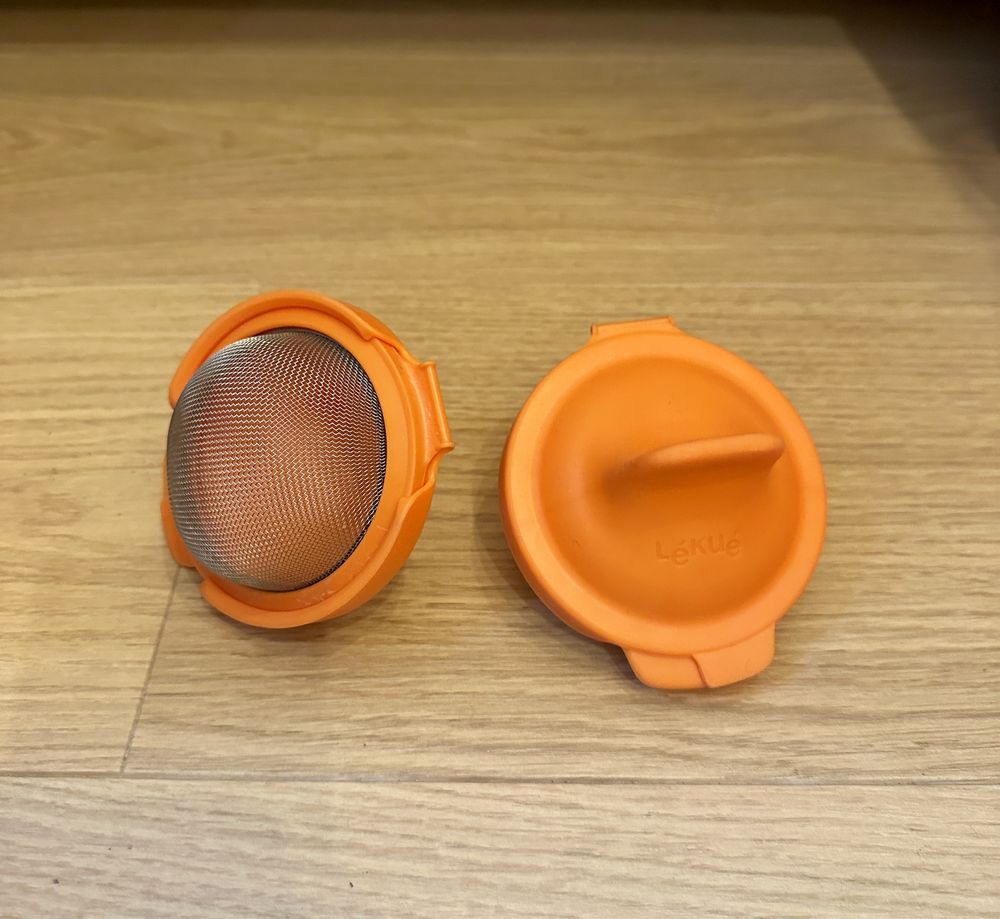 Set 2 forme din silicon pentru ouă posate Lékué Pouched