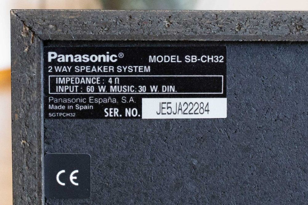 Комплект тонколони Panasonic SB-CH32