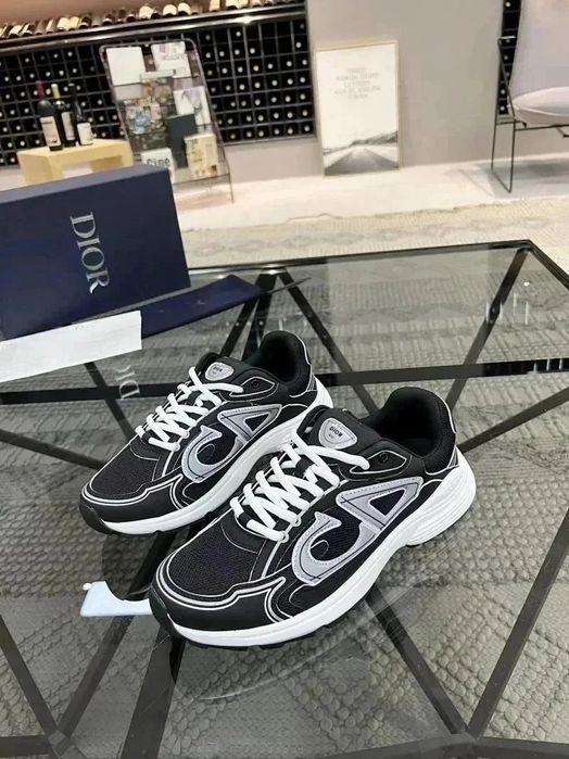 Dior B30 всякакви цветове