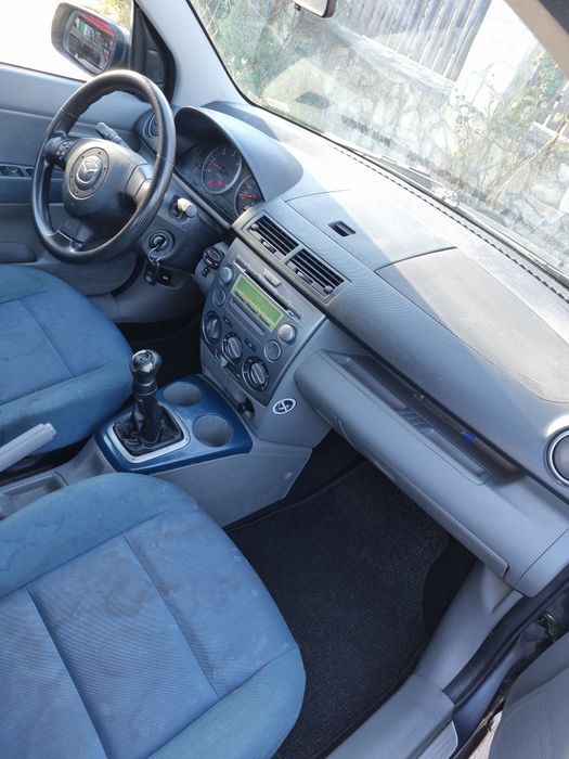 Vând mazda 2 motorină