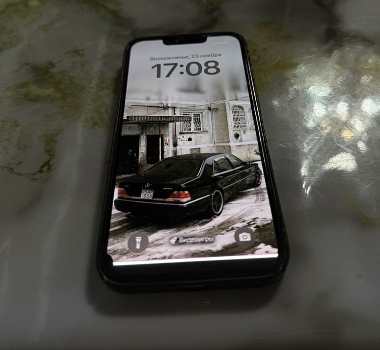 Продам Айфон 13 Pro