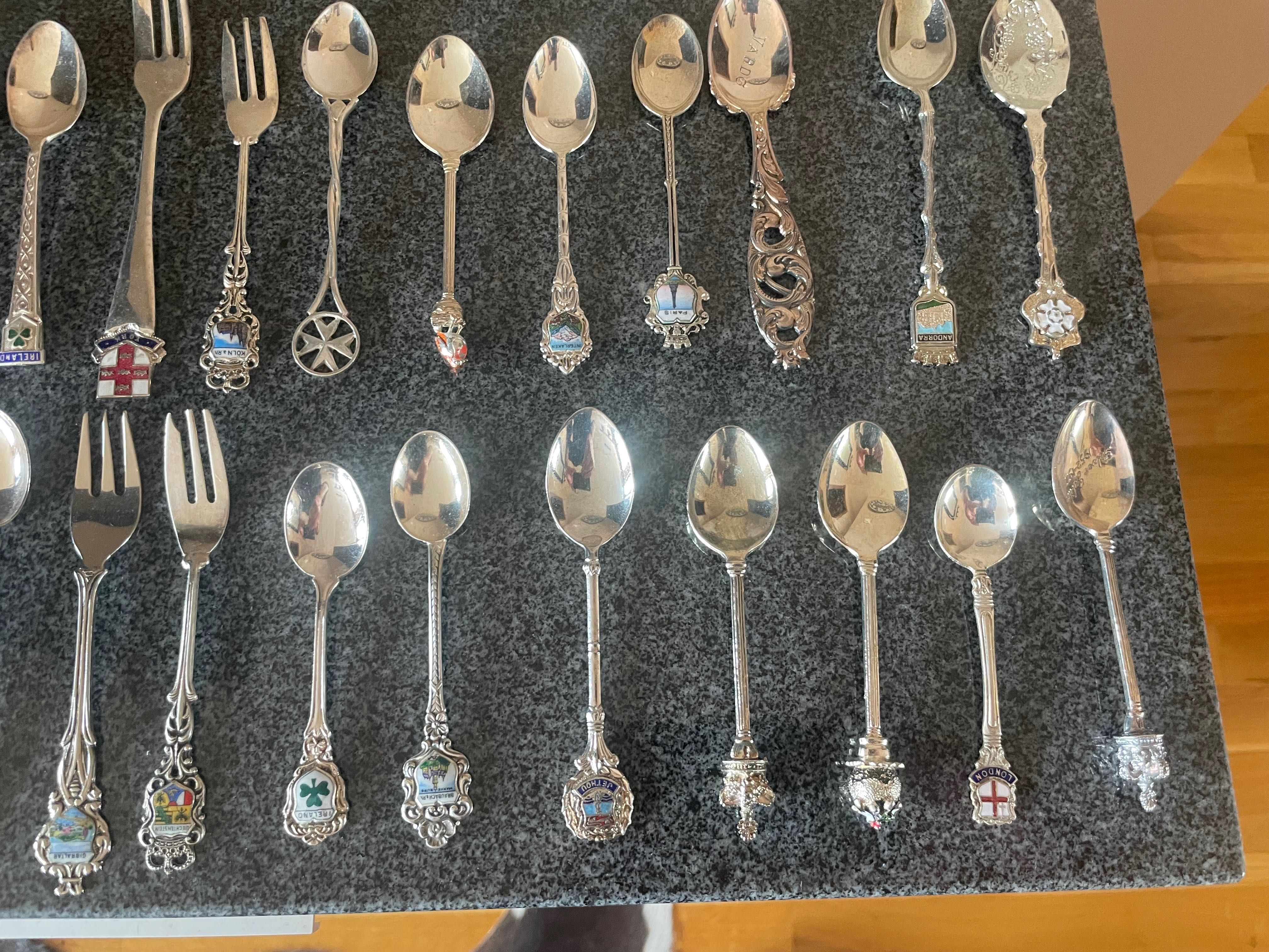 Уникална колекция от сребърни лъжички и вилички, 57 броя