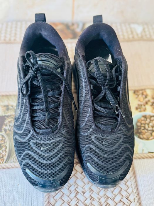 Vand Incaltaminte Nike W AIR MAX 720 nr 38 sunt noi