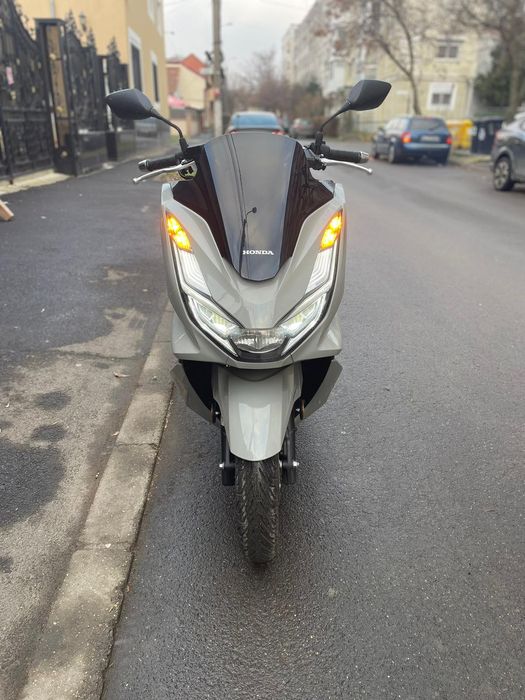 Honda PCX 125cmc 2023 2 chei