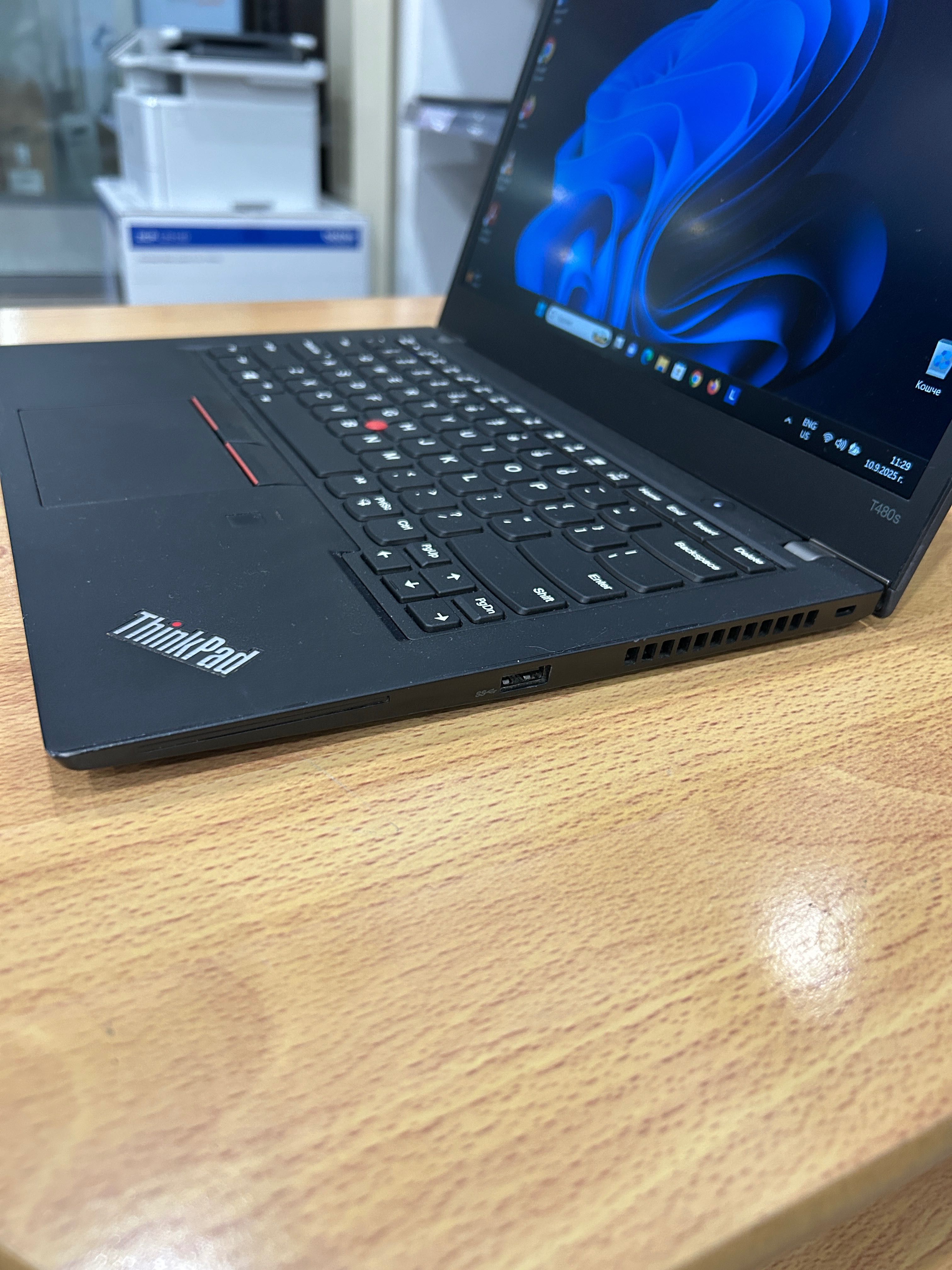 Лаптоп Lenovo T480s i7/24GB RAM/256GB с 3 месеца гаранция!